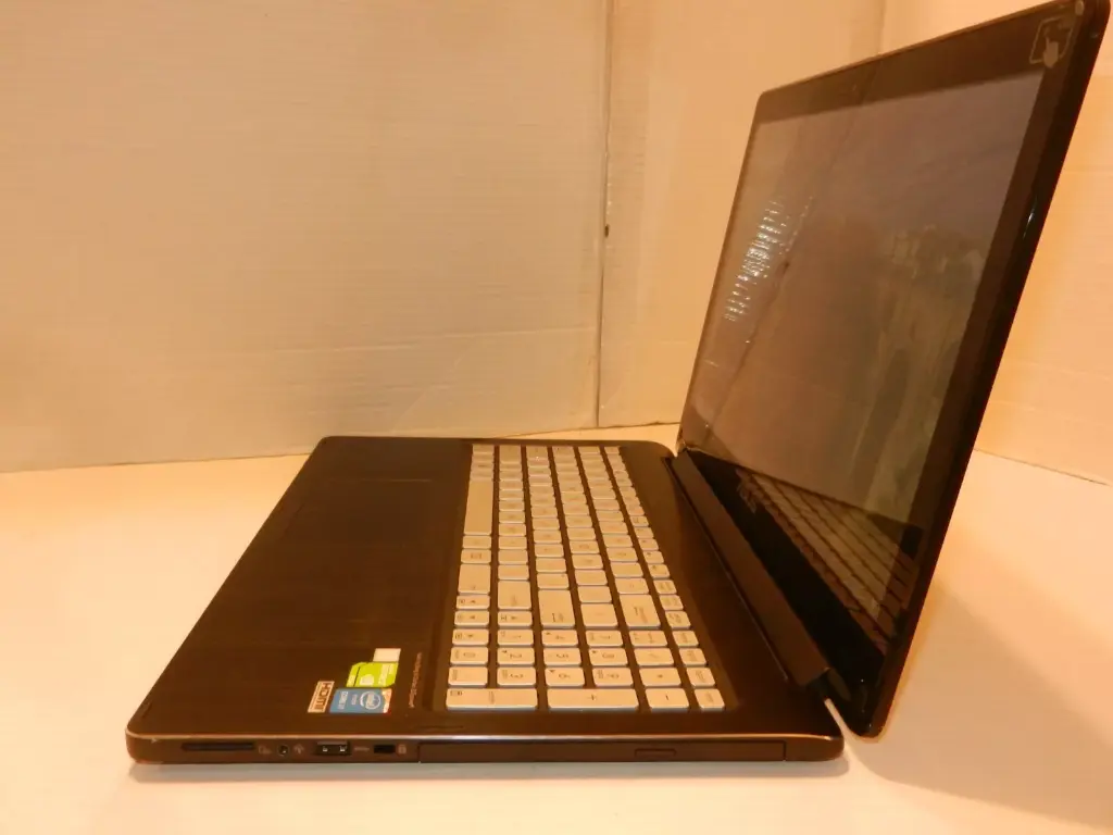 Asus VM510L Laptop i7-5500U @2.4GHz 4GB RAM 120GB SSD+1TB HDD Win 10 Pro with adapter A Grade ( Refurbished)
